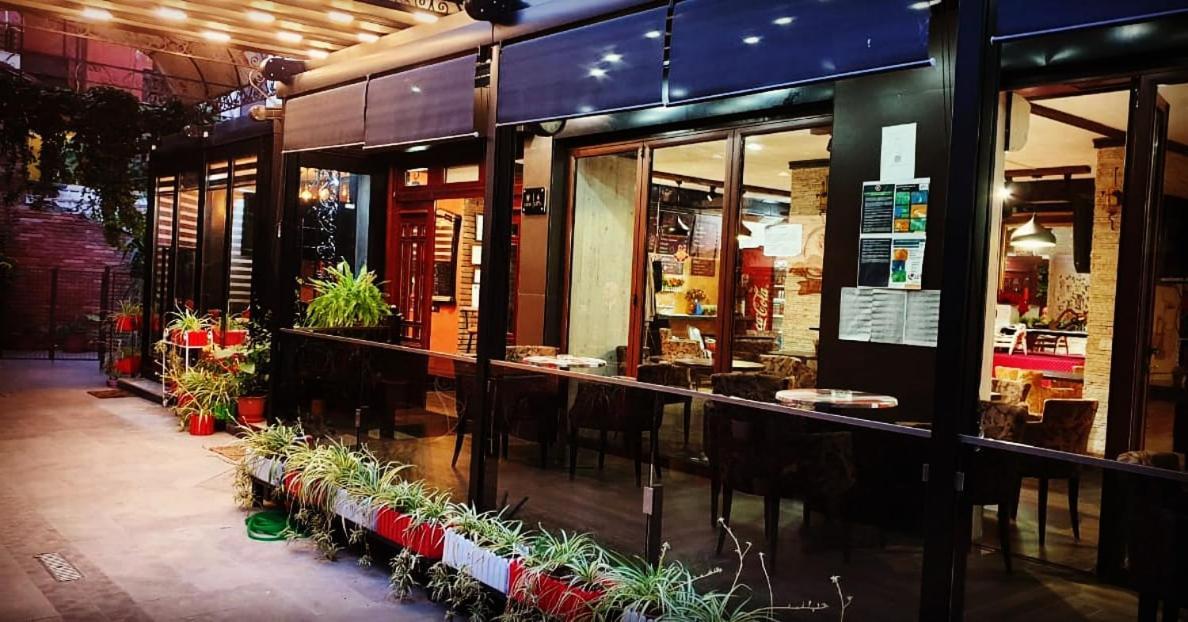 Hotel Livia Τίρανα Εξωτερικό φωτογραφία