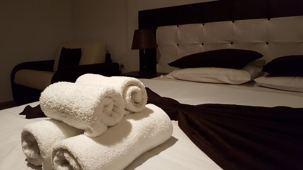 Hotel Livia Τίρανα Εξωτερικό φωτογραφία