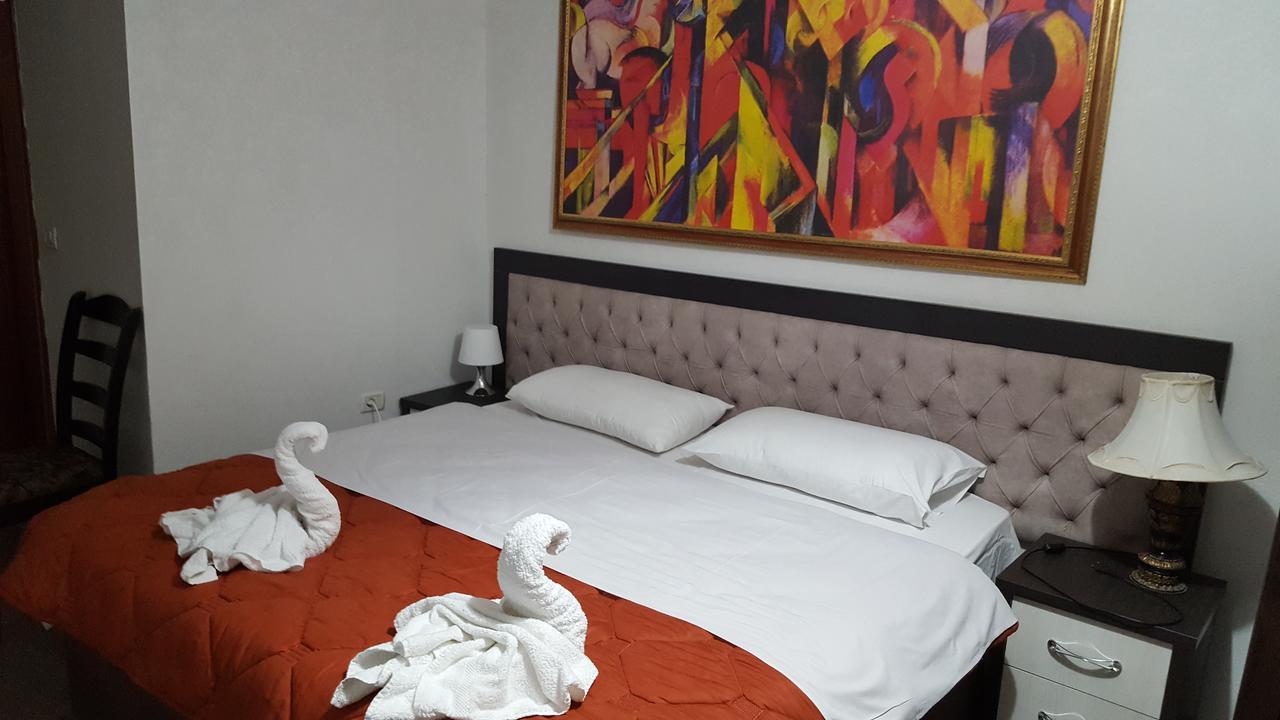 Hotel Livia Τίρανα Εξωτερικό φωτογραφία