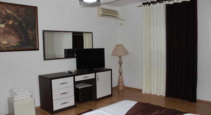 Hotel Livia Τίρανα Εξωτερικό φωτογραφία