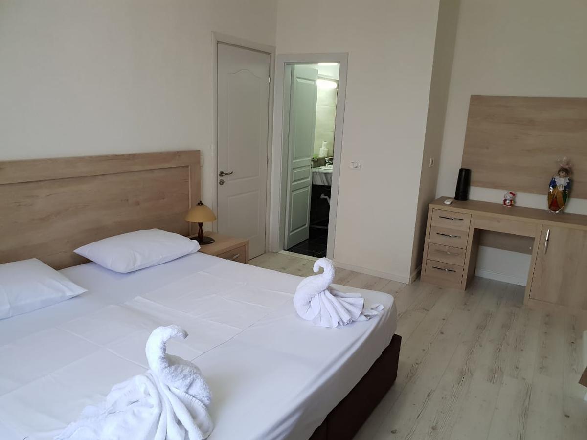 Hotel Livia Τίρανα Εξωτερικό φωτογραφία